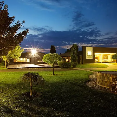 Master Horse Club - Hotel Svojetice