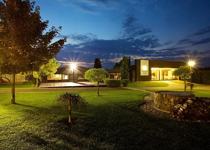 Master Horse Club - Hotel Svojetice